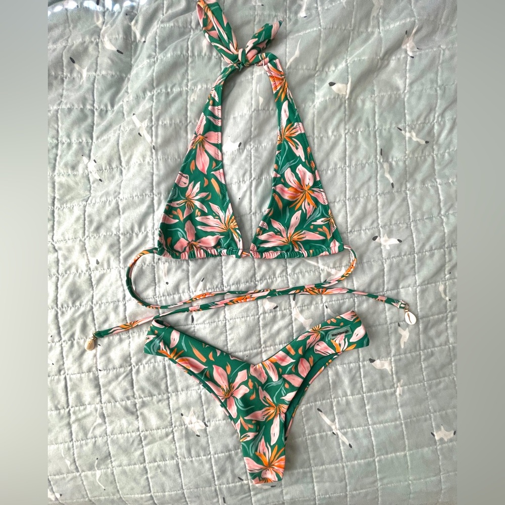 NEW Blackbough Bikini in Off Shore | Size Small